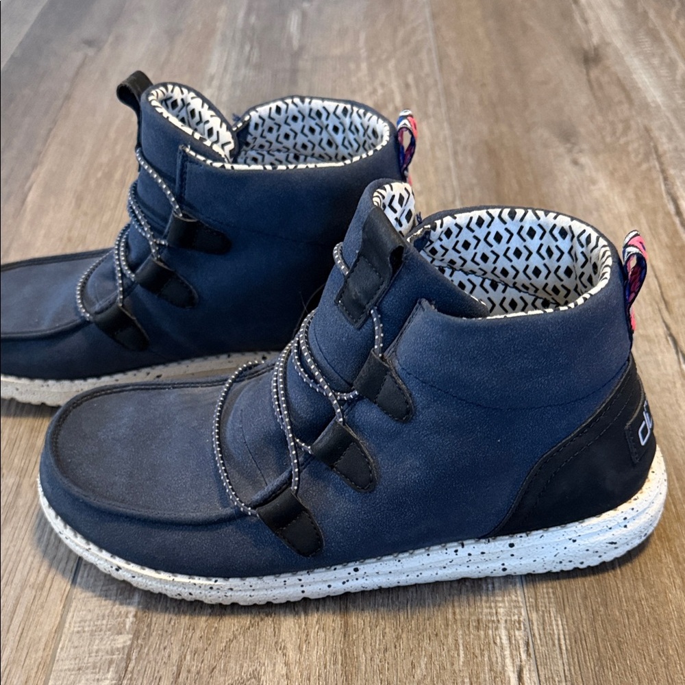Women’s Lea Hey Dudes Navy High-Top